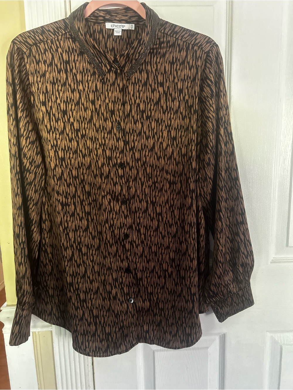 Chico's Black and Brown Patterned Lightweight Button-Up Shirt